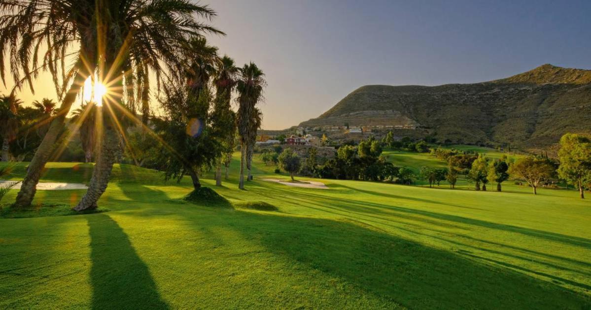 Golf, Piscina Climatizada Y Playa Apartment La Envia Ngoại thất bức ảnh